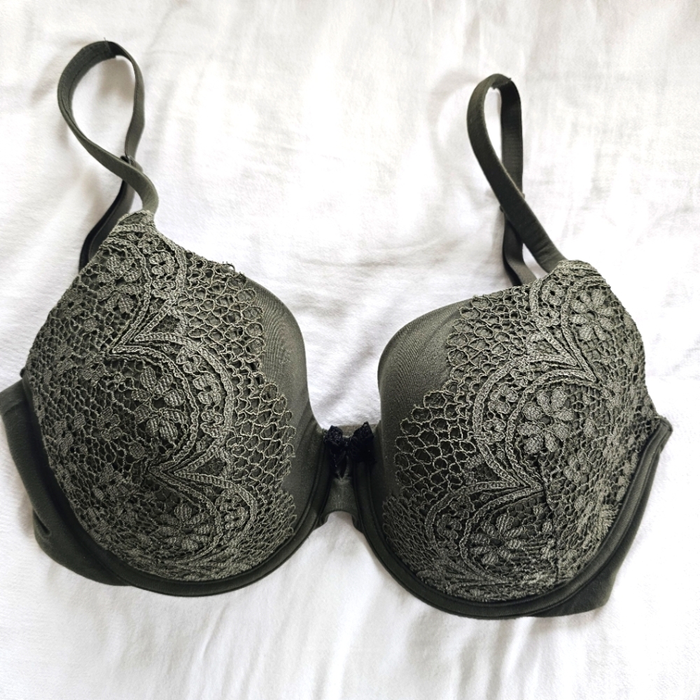 Victoria's Secret Body by Victoria Lined Perfect Coverage Bra